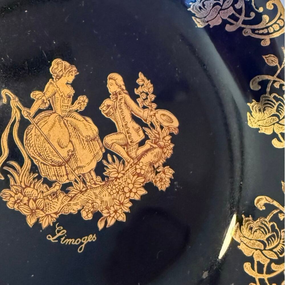 Limoges Cobalt Deep Cabinet Plate • Gold Courting Couple • 4” • France - Picture 9 of 10